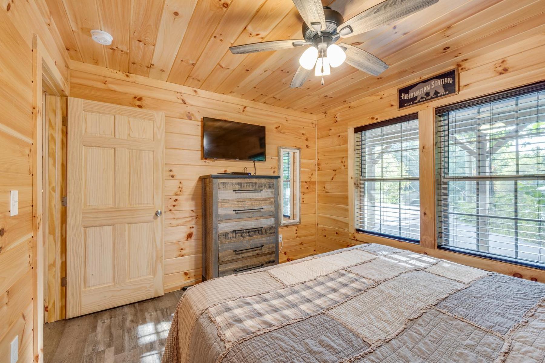 Paws In The Air Villa Pigeon Forge Exterior photo